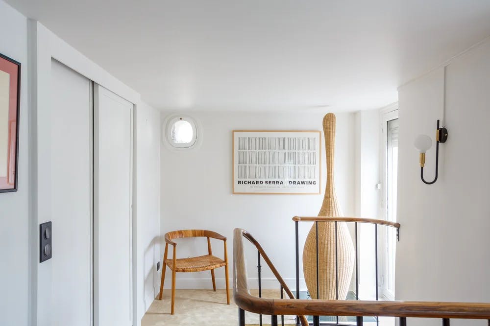 Vue premier étage d'un appartement de 65 m² rénové à Paris 6