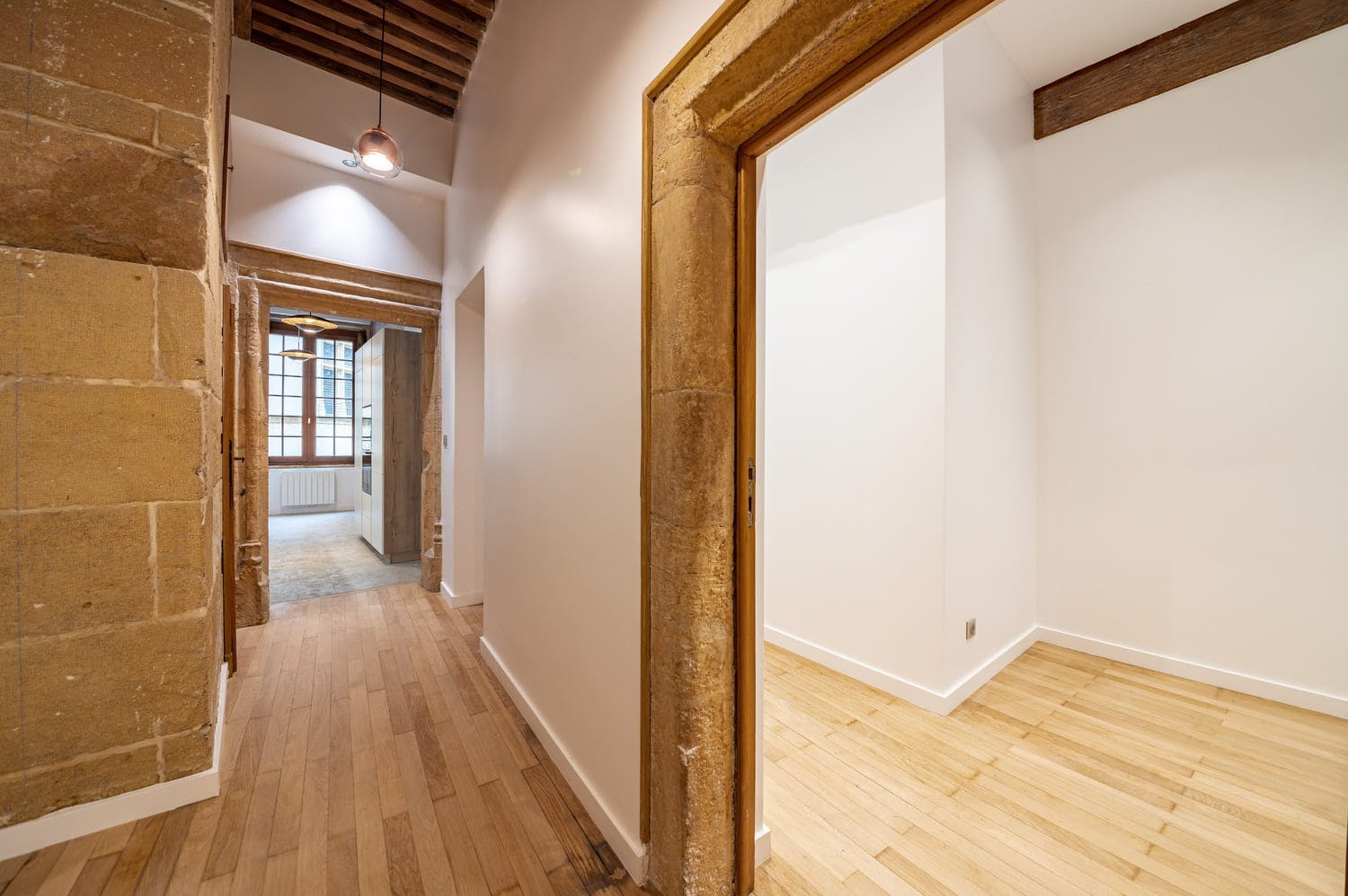 Rénovation appartement pierre et parquet