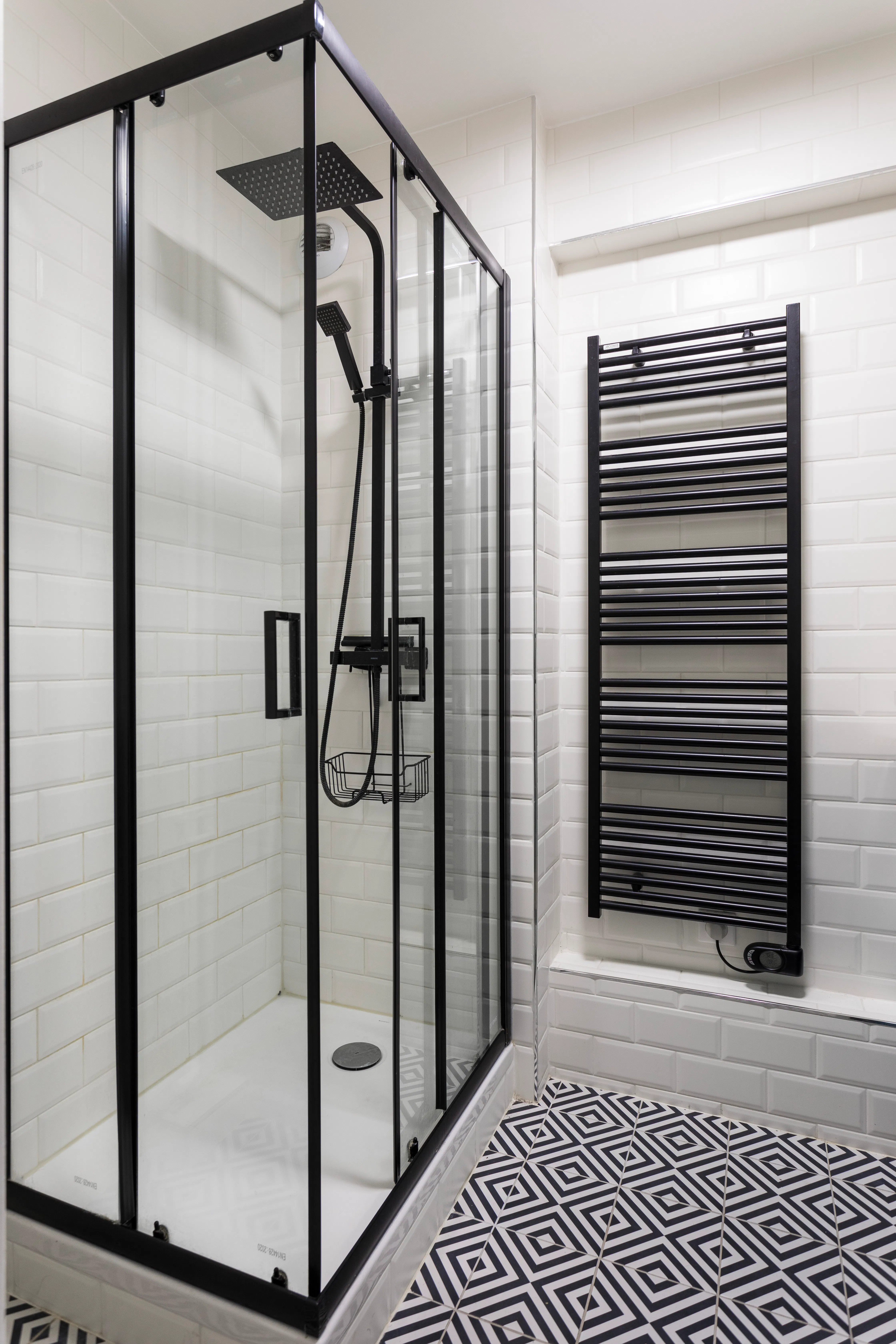 Rénovation Appartement de 69 m² - Paris 11 - Salle de bain douche
