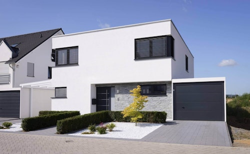 Construction garage