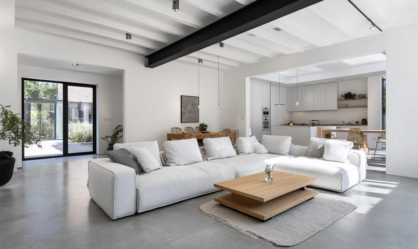 Intérieur grange rénovée
