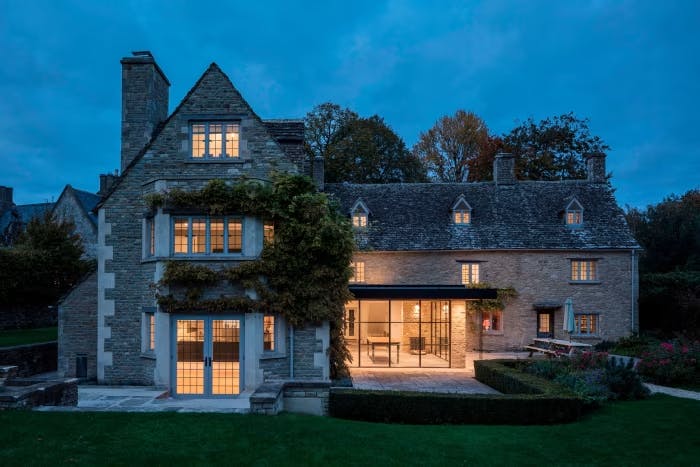 Maison en pierre avec extension