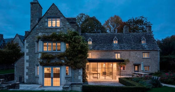 Extension maison en pierre : le guide complet pour agrandir sans dénaturer votre maison