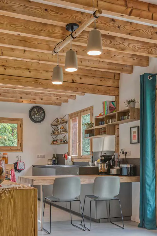 Rénovation châlet Les Houches - Coin cuisine ouverte