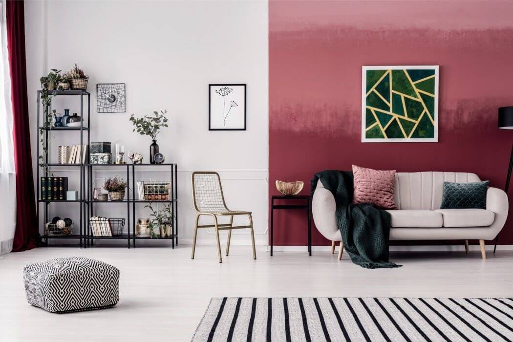 Style de décoration avec étagère discrète