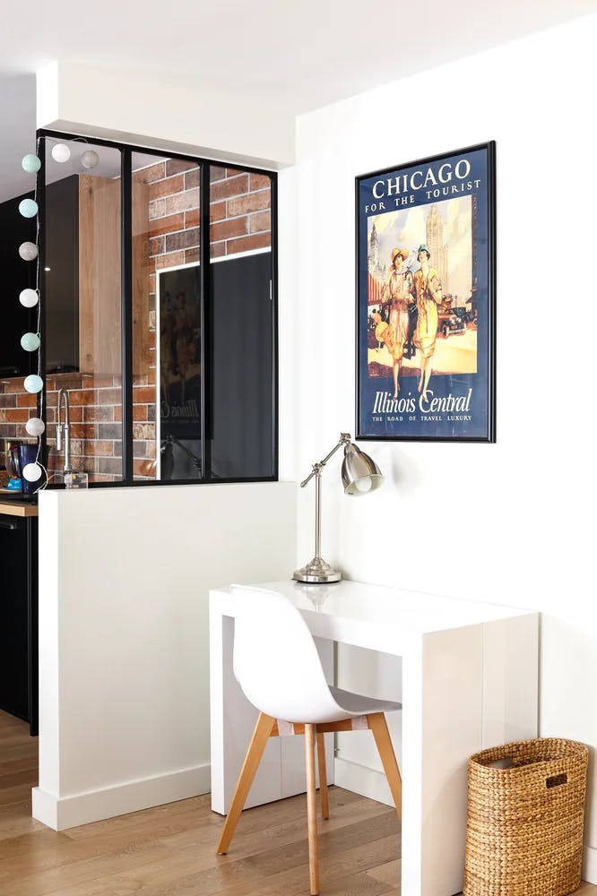 Coin bureau & verrière dans mur