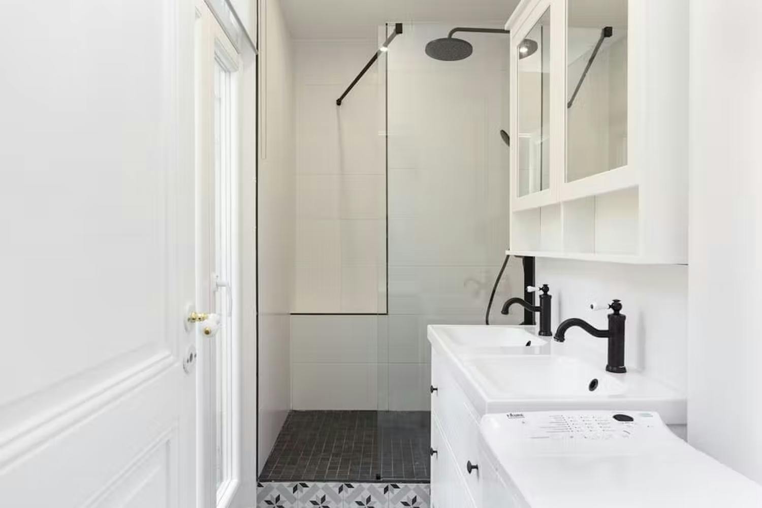 Salle de bain double vasque douche italienne