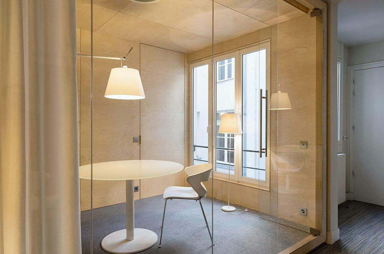 Aménagement salle de réunion cosy