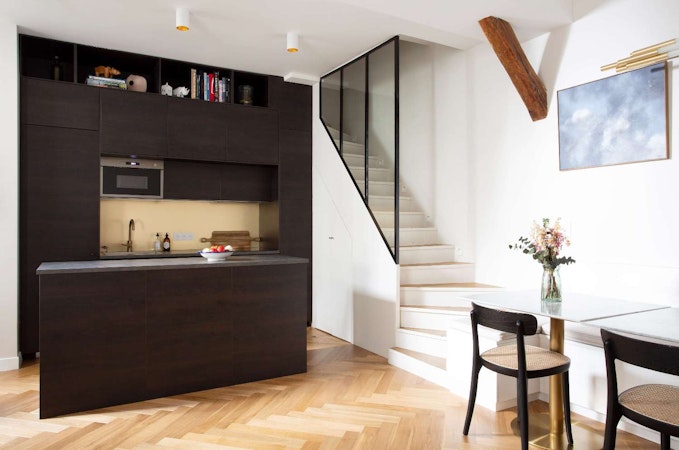 Rénovation d'un appartement de 60 m² à Paris 11 - Cuisine et escaliers