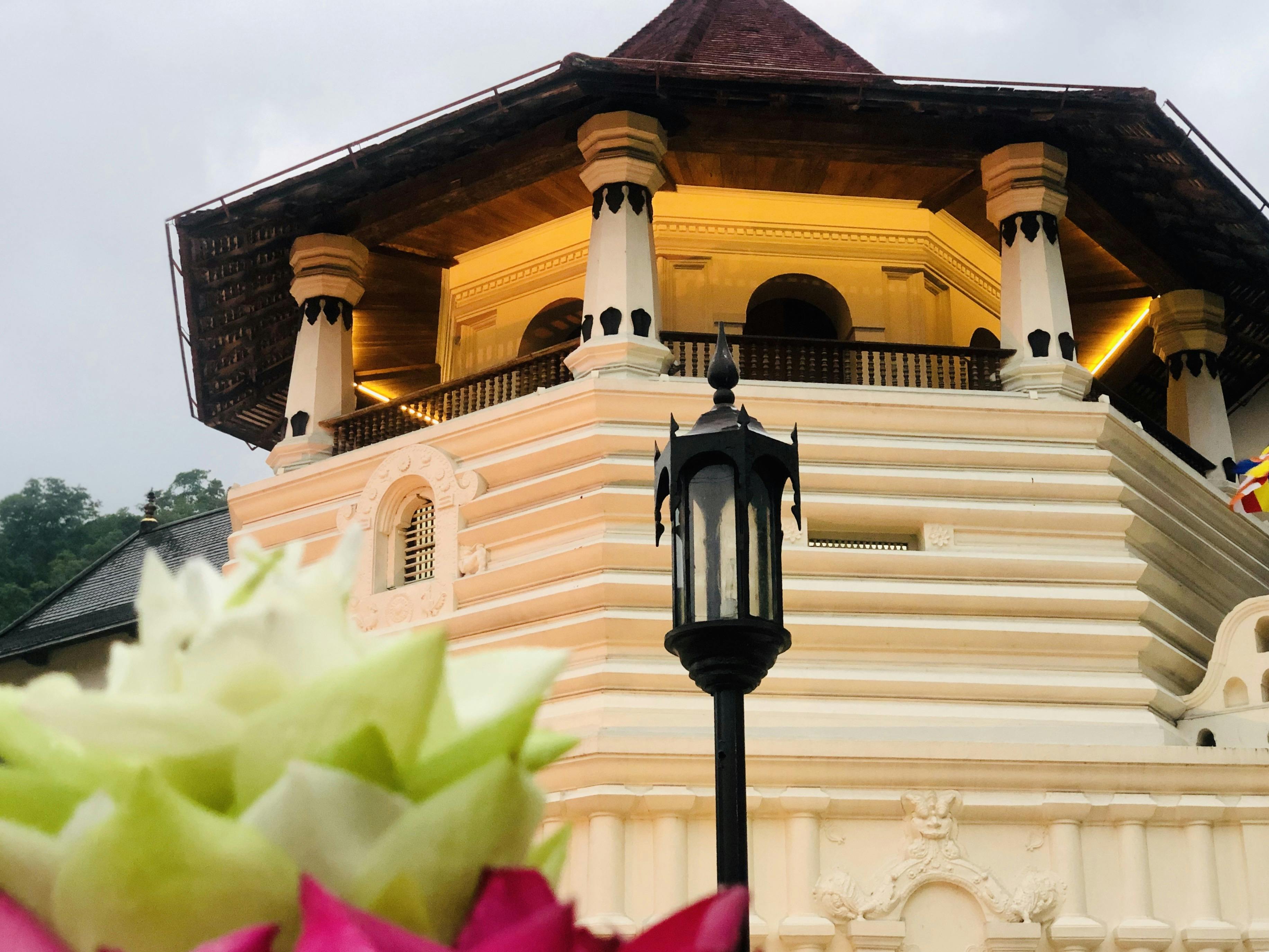 Temple of the Sacred Tooth Relic (Sri Dalada Maligawa)