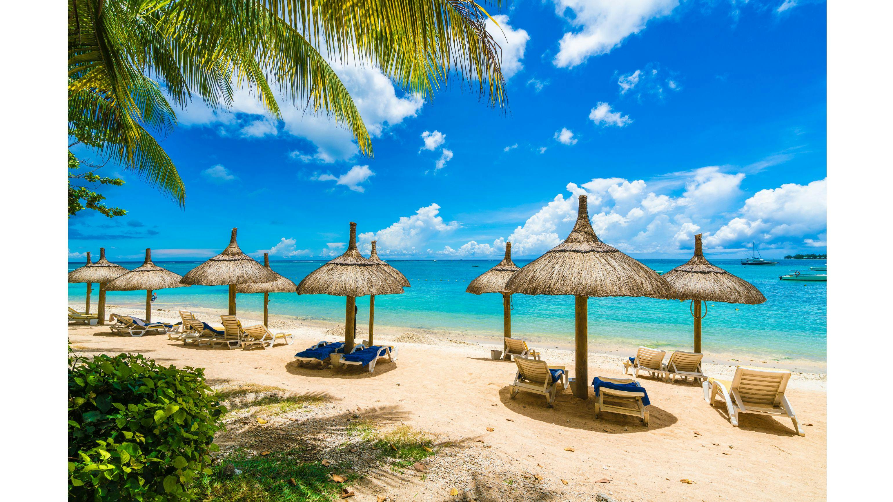 Island Hopping & Cultural Experiences
