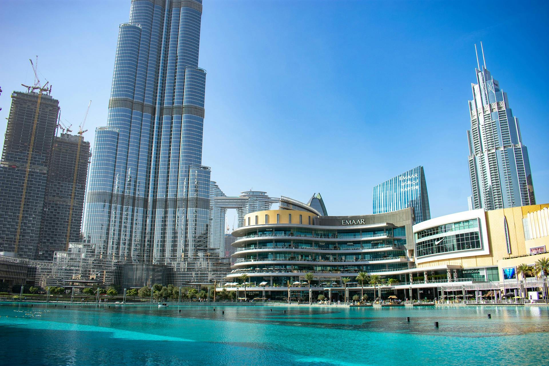 Explore Burj Khalifa