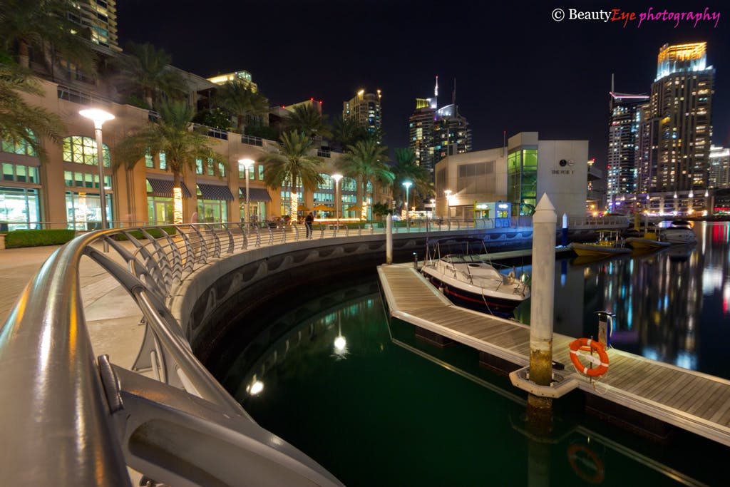 Walks Along Iconic Spots
