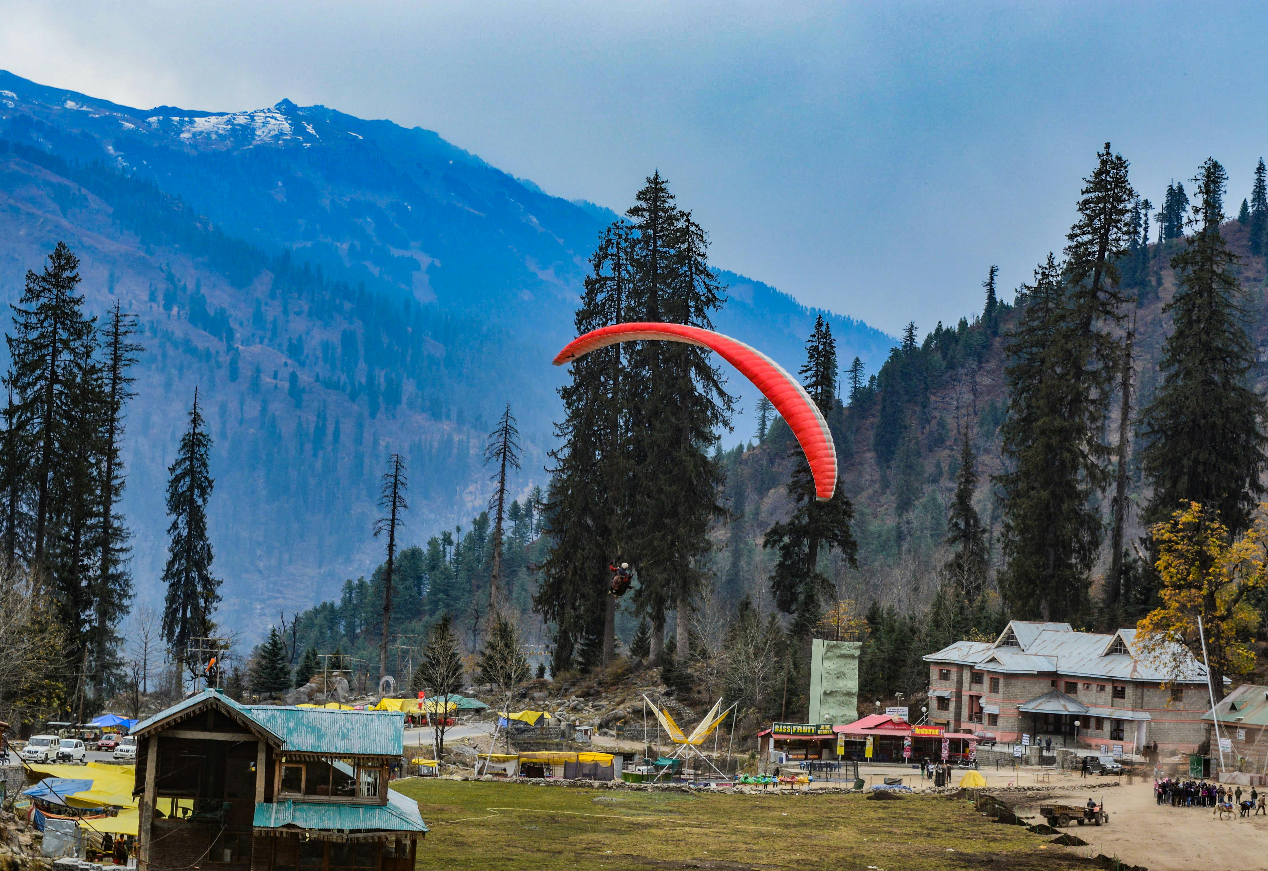 Paragliding in Solang Valley