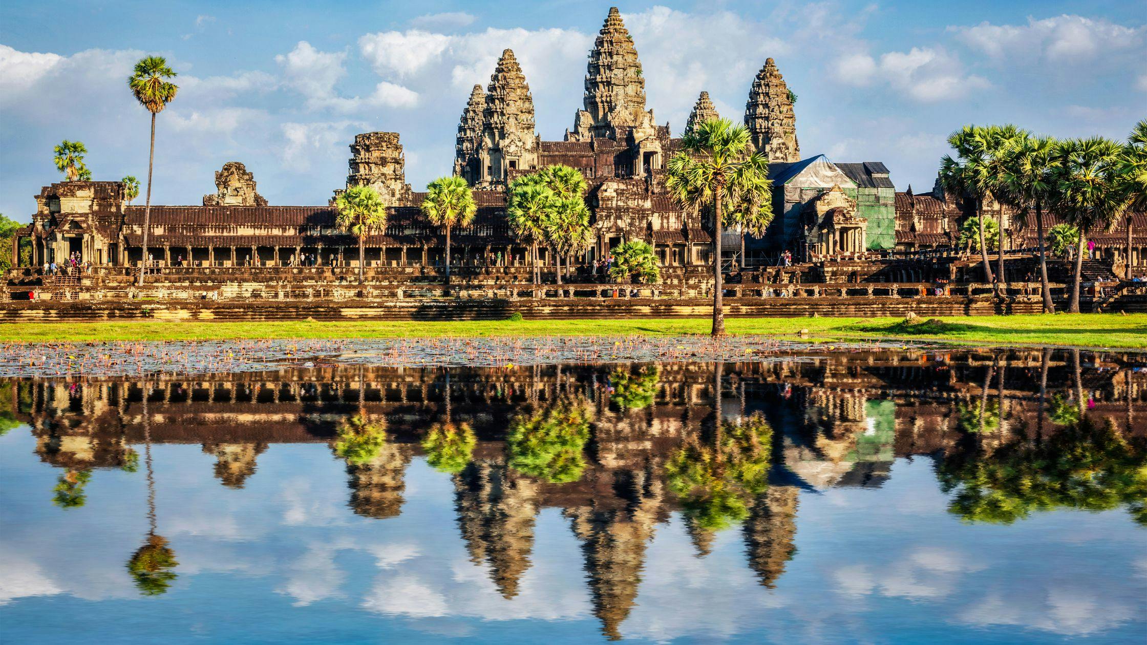 Angkor Wat & Angkor Archaeological Park