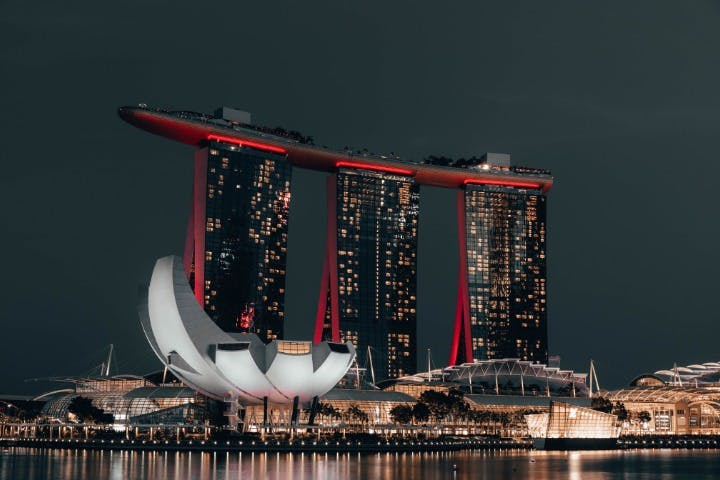 Marina Bay – A Hub of Luxury and Iconic Landmarks