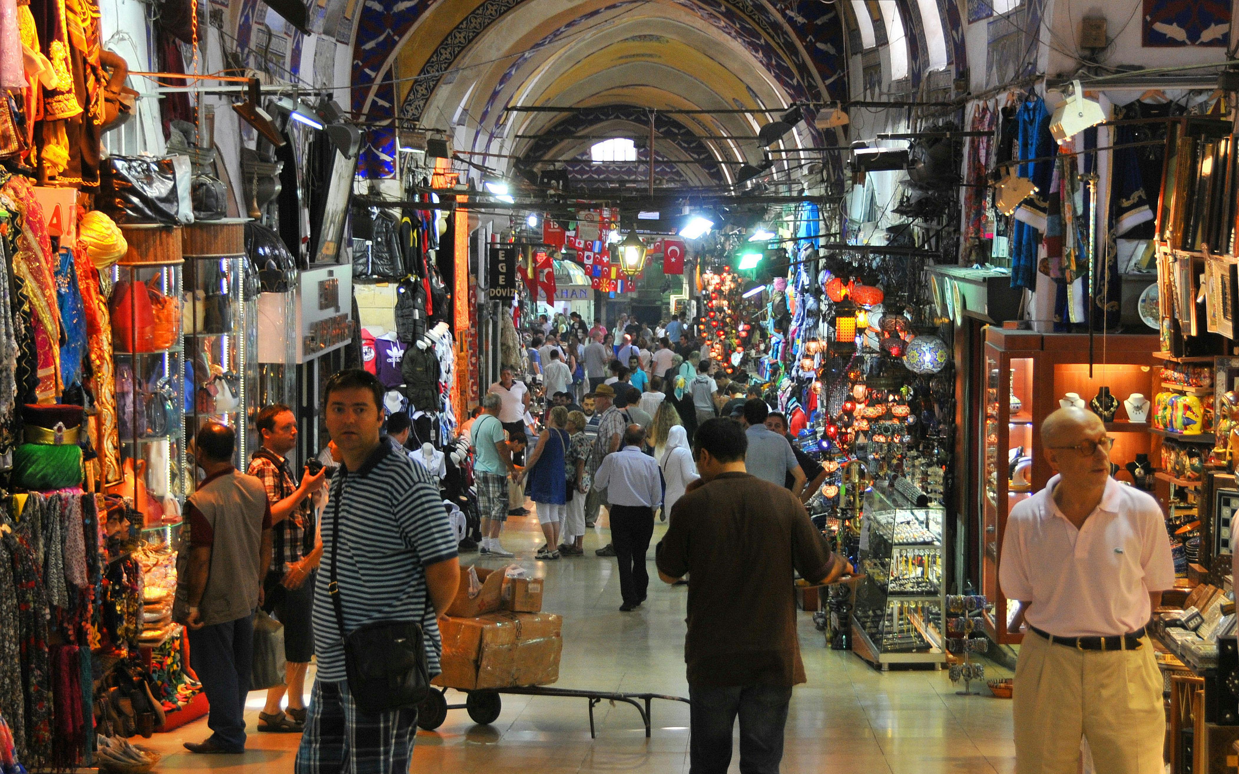 Wander Through the Grand Bazaar