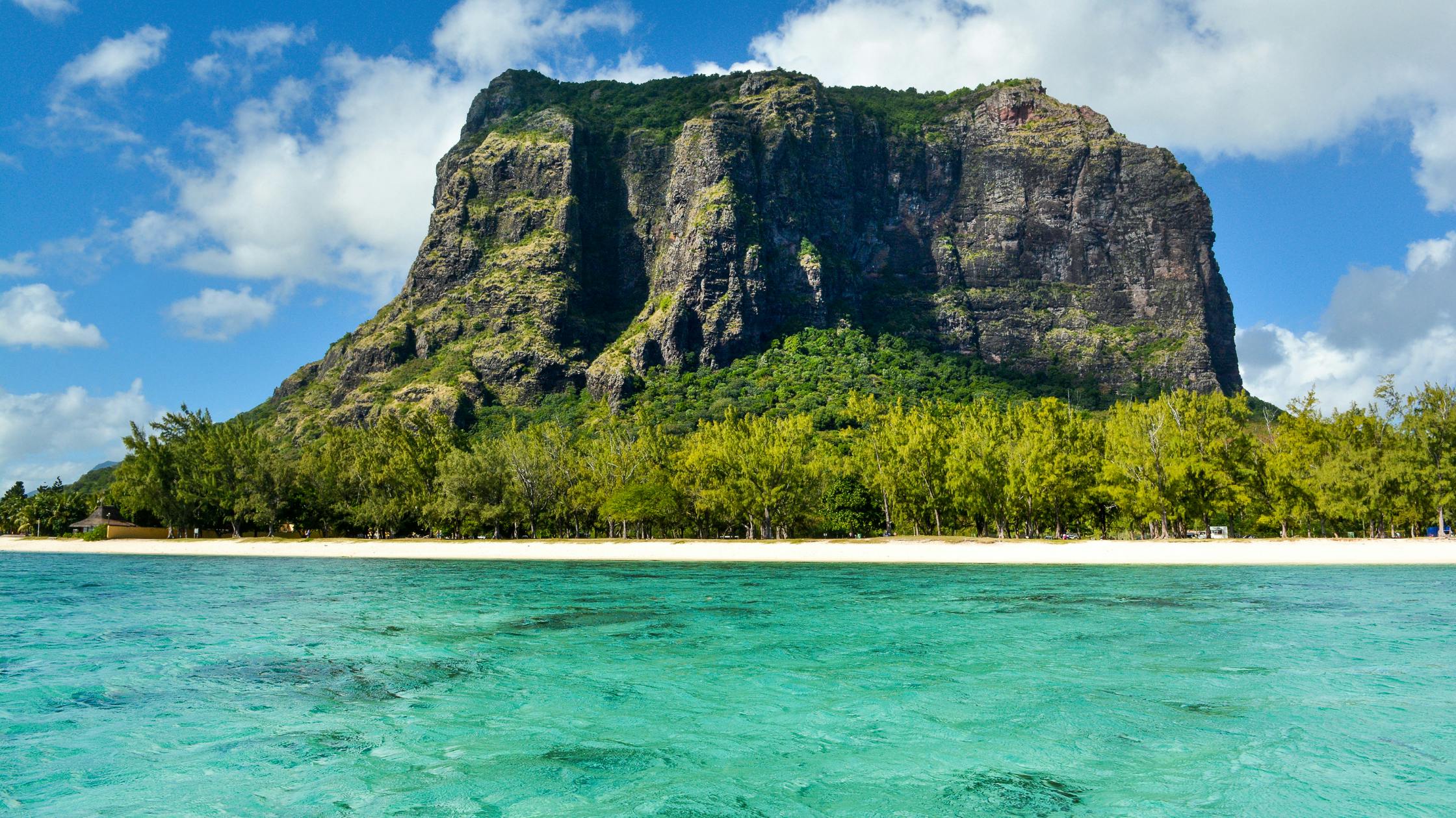 Hike Le Morne Brabant