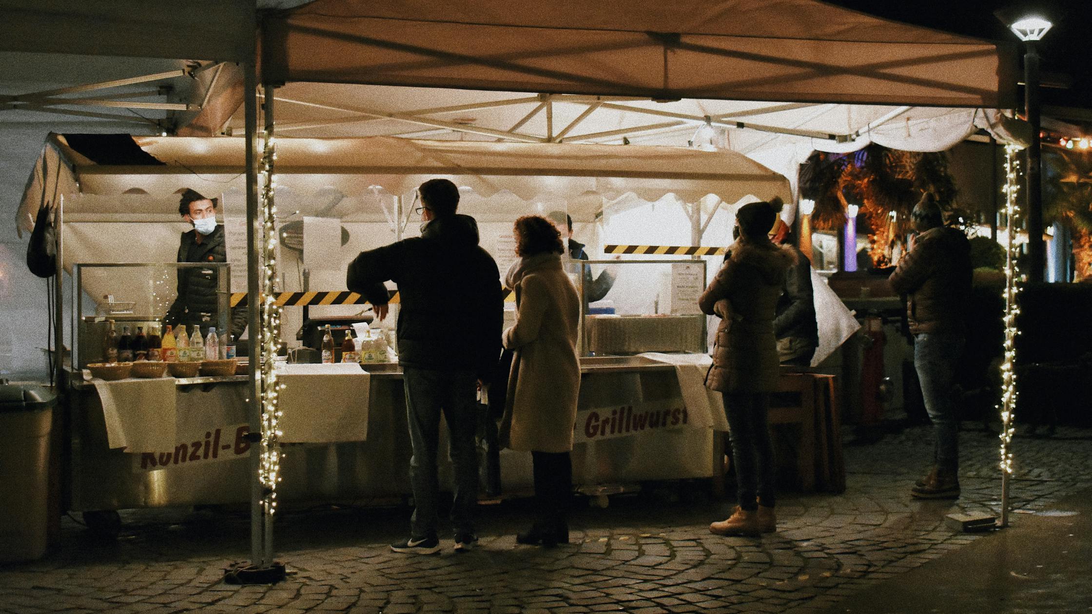 Try Mauritian Street Food at Flacq Market