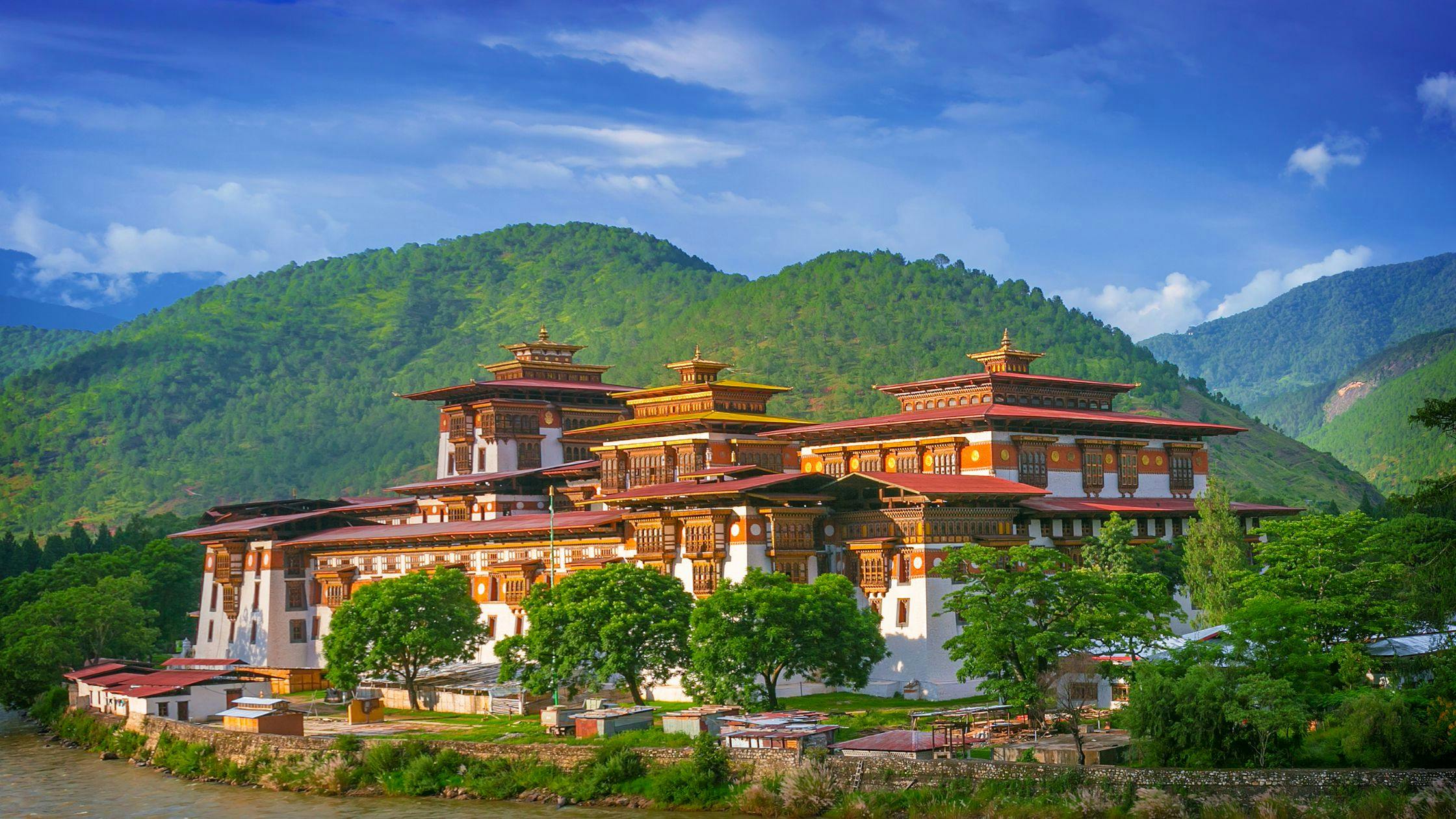 Explore Punakha Dzong – The Palace of Great Happiness