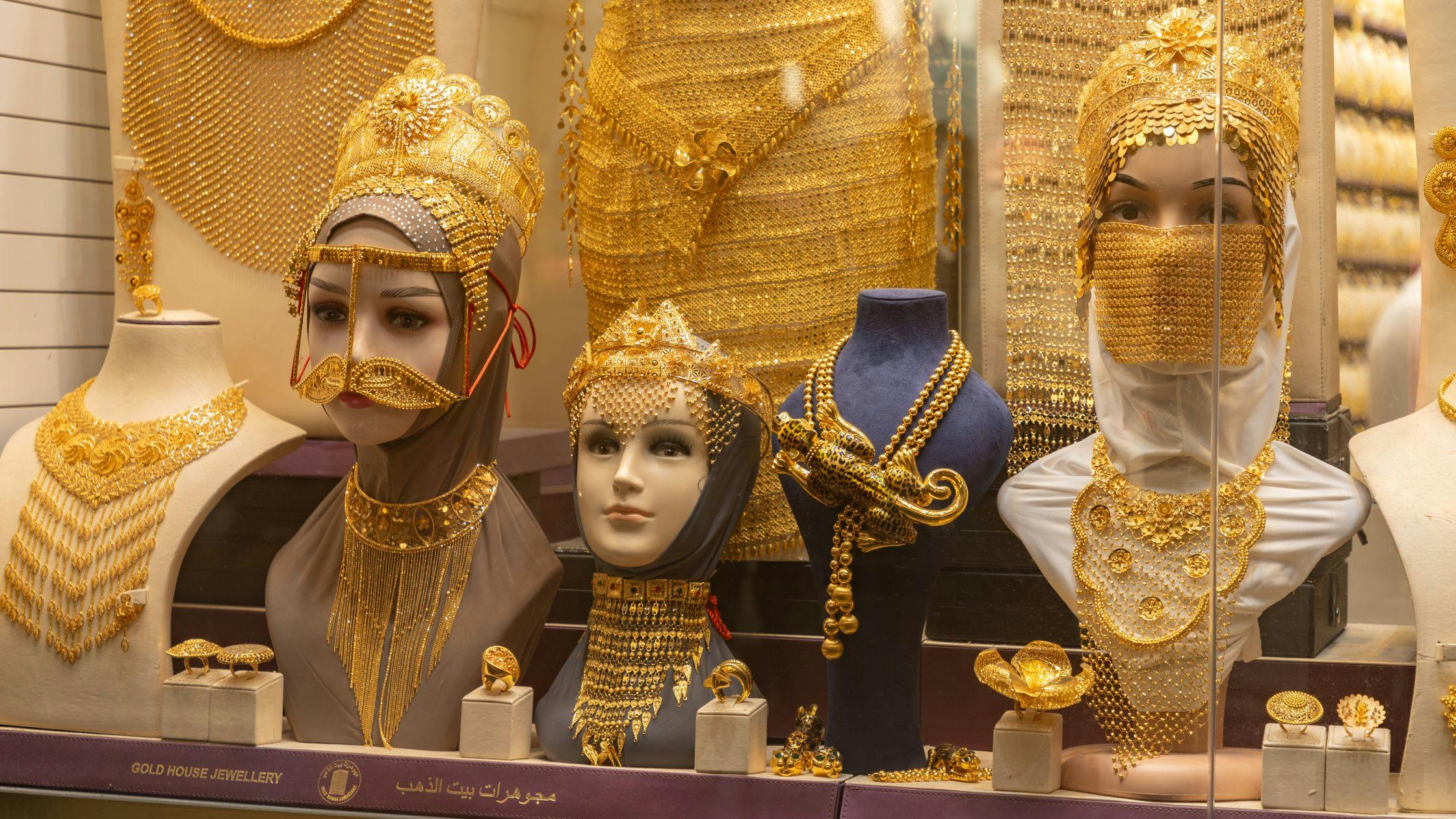 Gold Jewelry — Where to Buy 22K Gold in Dubai for the Best Price