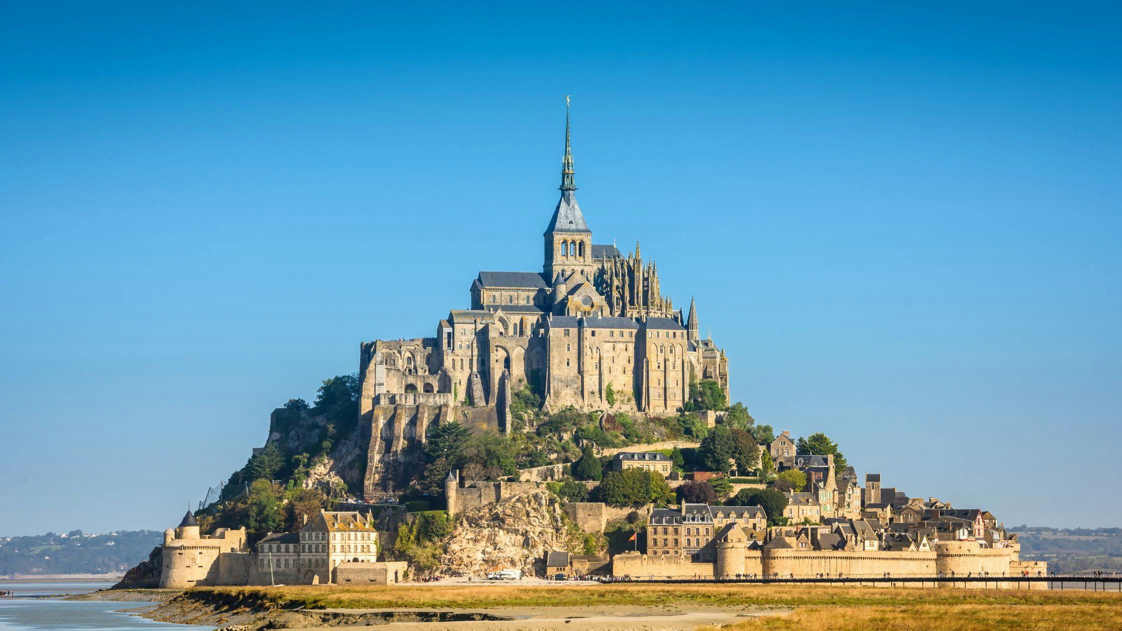 Stroll through Mont Saint-Michel