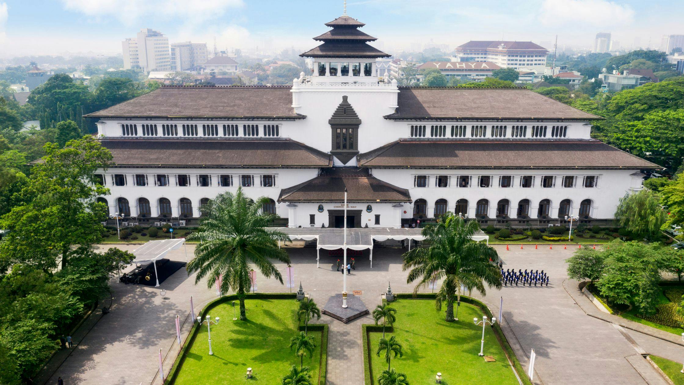 Bandung – Cool Cultural Escape