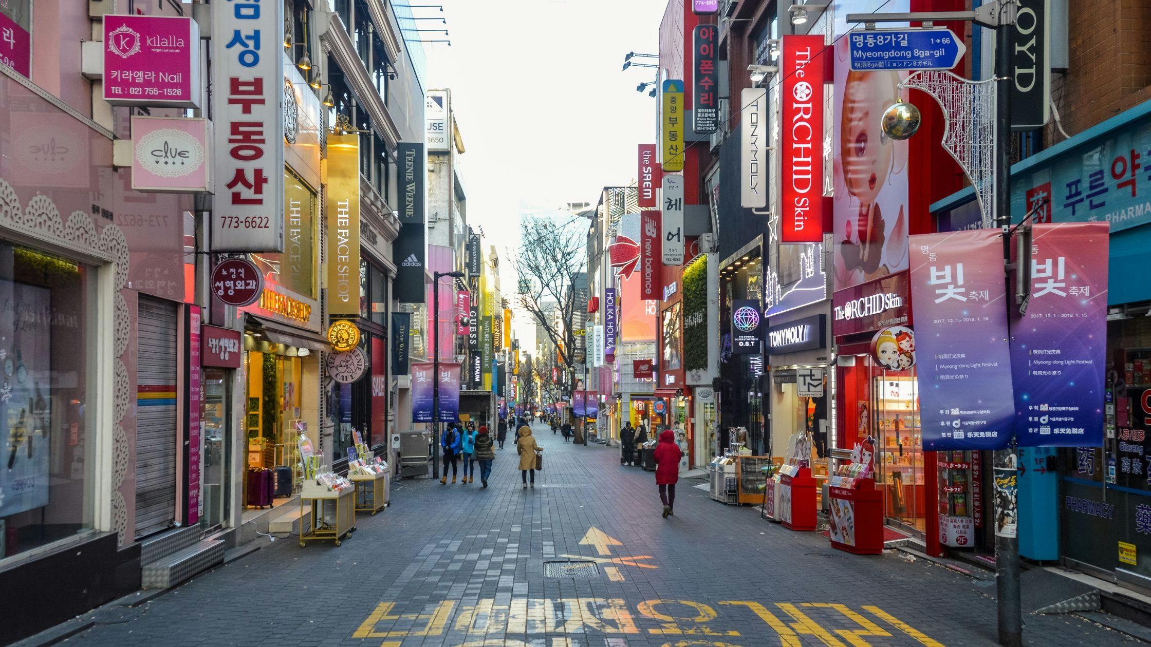 Wander the Colorful Streets of Hongdae