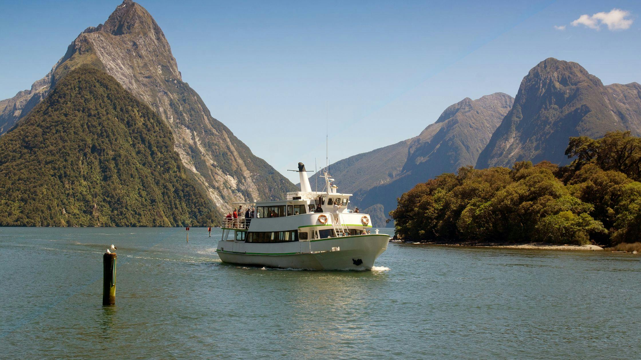 Milford Sound Cruises