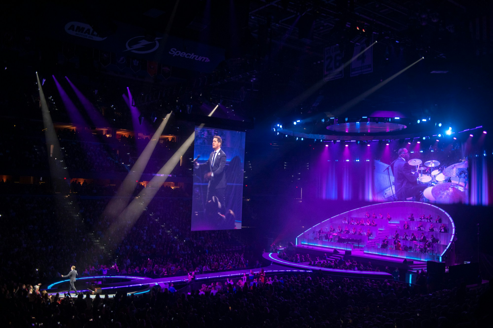 Michael Bublé Love stage long shot