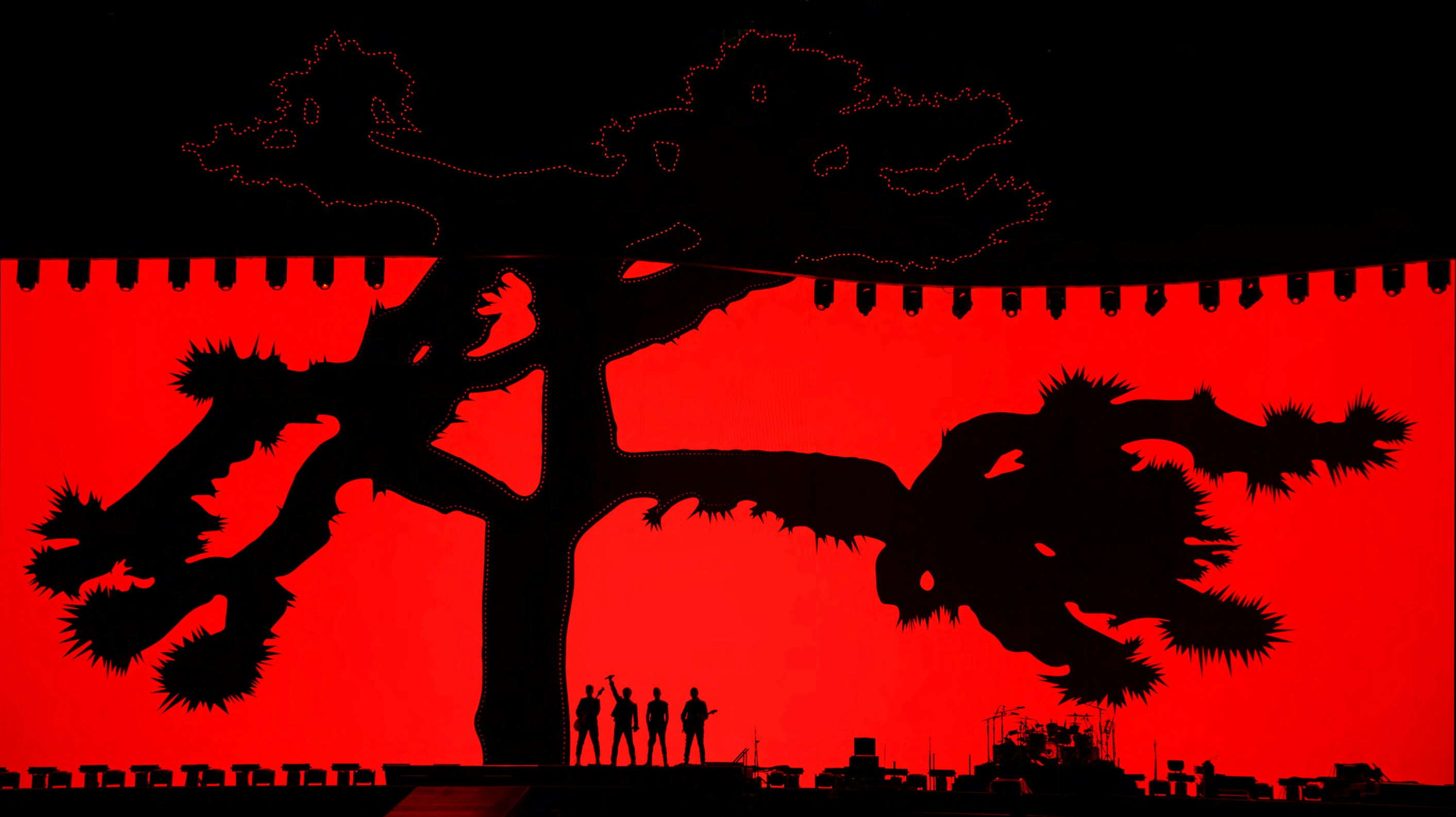 U2 Joshua Tree red silhouette