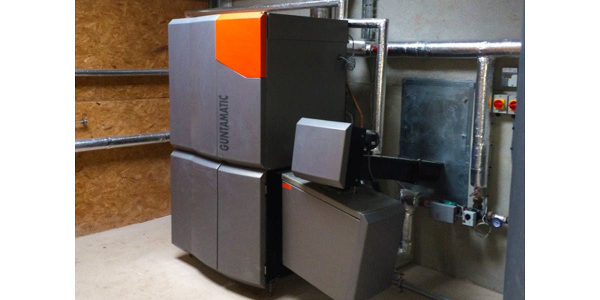 Guntamatic biomass boiler at Pitt Farm Cottages, Branscombe Devon installs biomass boiler system 