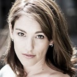 Amy Jo Johnson