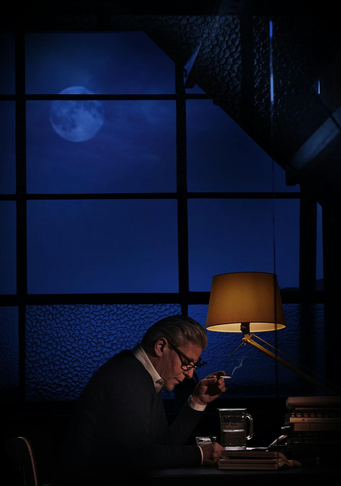 Jan Fabre, The Night Writer. Giornale Notturno, foto di Phil Griffin