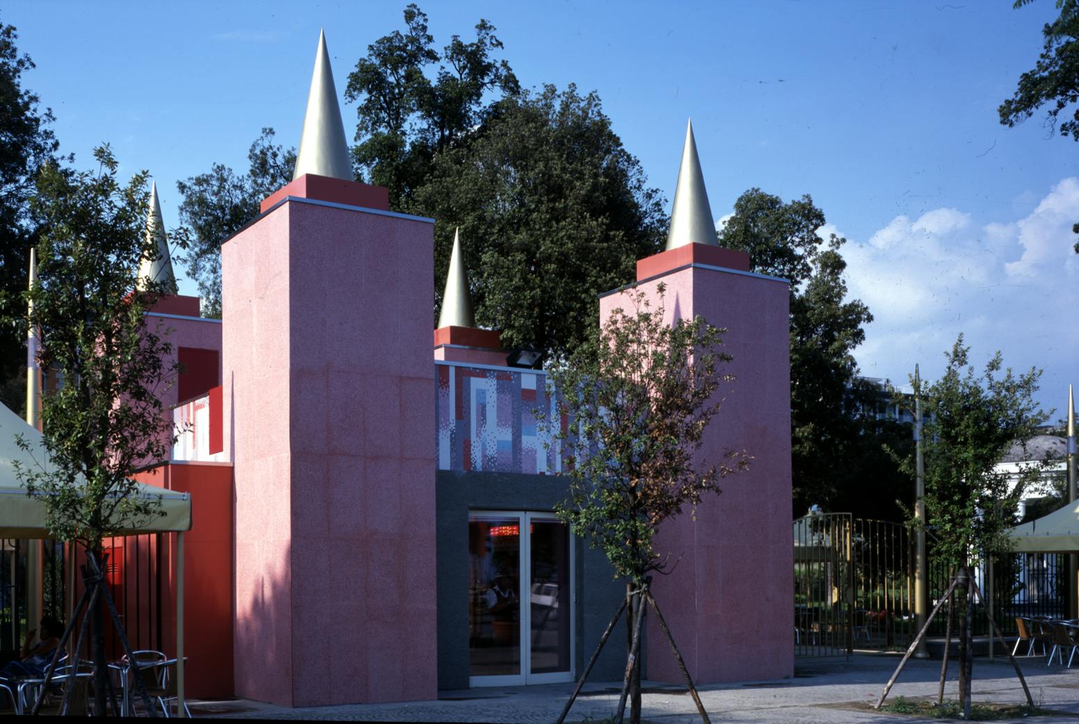 Alessandro e Francesco Mendini, Villa Comunale, Napoli 1999 Archivio Alessandro Mendini