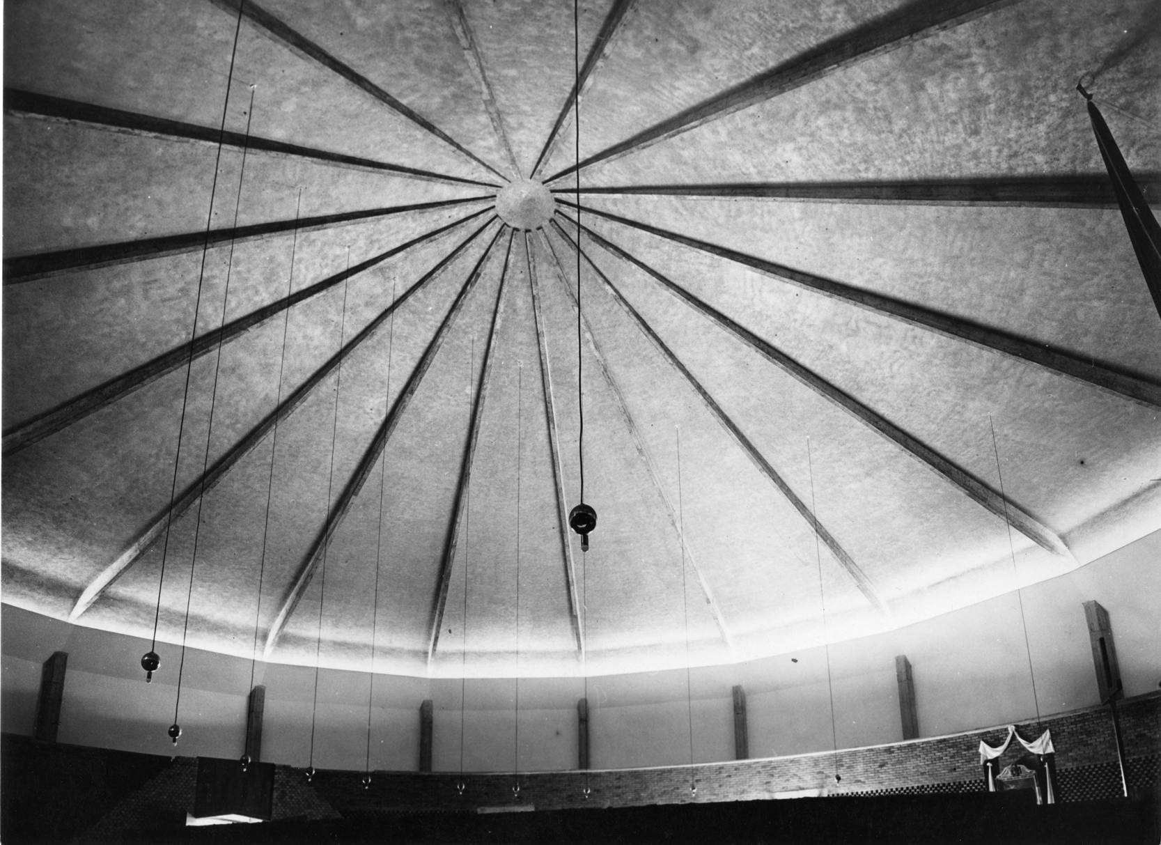 Chiesa di Santa Maria Nascente al QT8, Milano, 1947-1955 (con M. Tedeschi) © Giornalfoto Milano