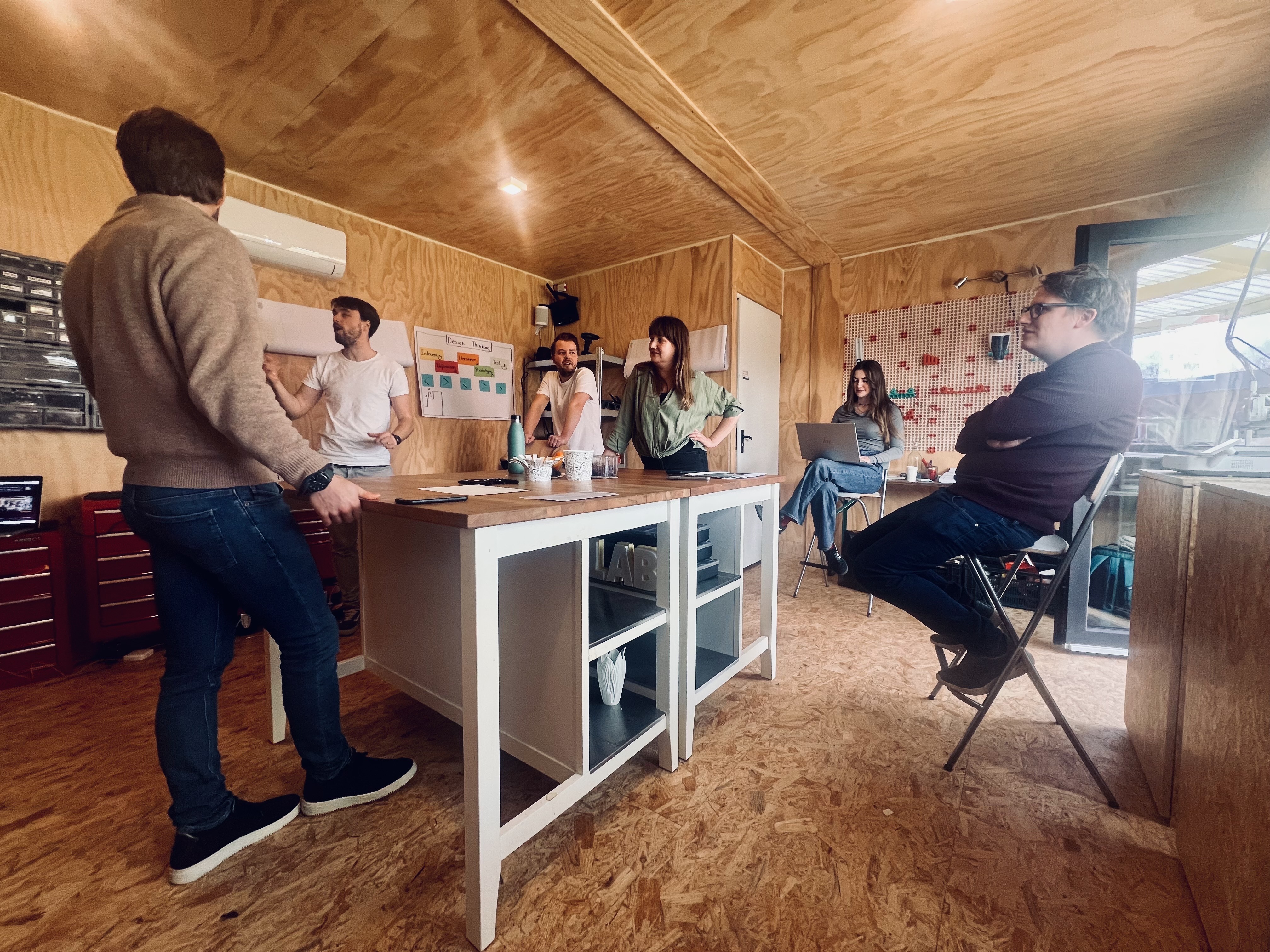 Mensen volgen workshop
