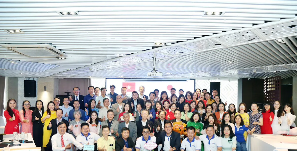 Tiếp đón, giao lưu với Hiệp Hội Kế toán Thuế Kinzei