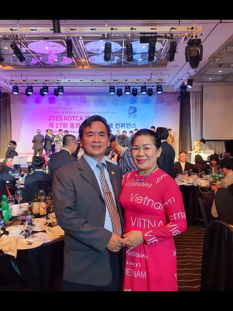 2 đại biểu của Đại lý thuế Trí Nguyễn tham dự giao lưu