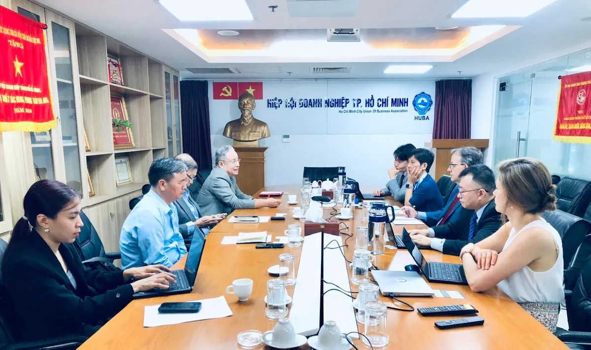 Đại lý thuế Trí Nguyễn cùng lãnh đạo Huba tiếp Đoàn Điều IV của Quỹ Tiền tệ Quốc tế (IMF) để trao đổi tình hình doanh nghiệp, doanh nhân năm 2025.