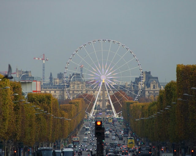 Avenida Champs-Élysées, Paris França