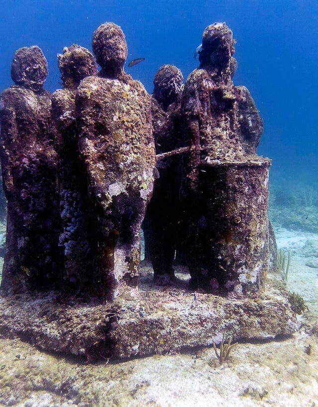 Museu de Arte Subaquático, Cancún México