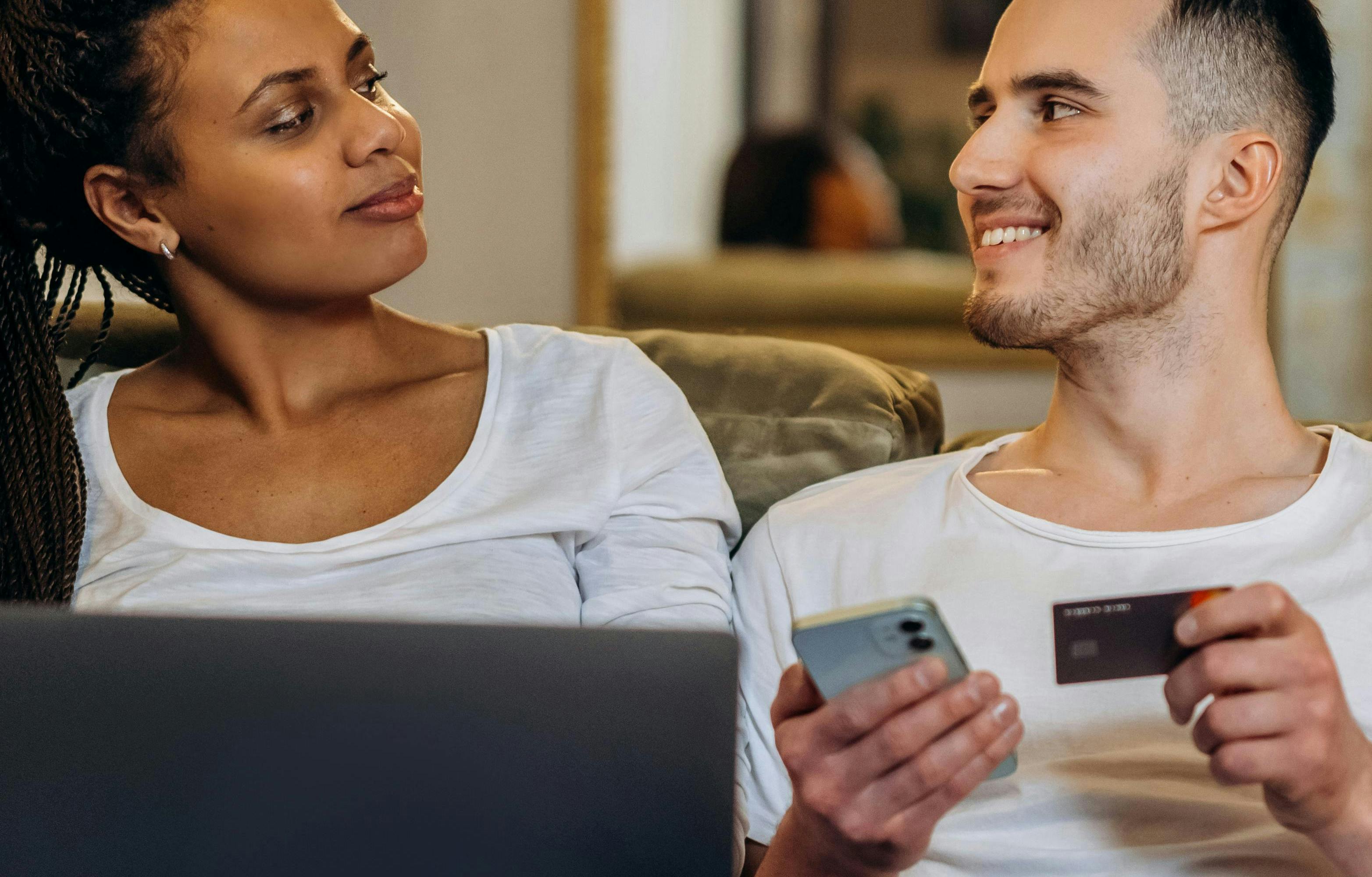 military guy shopping online with discount