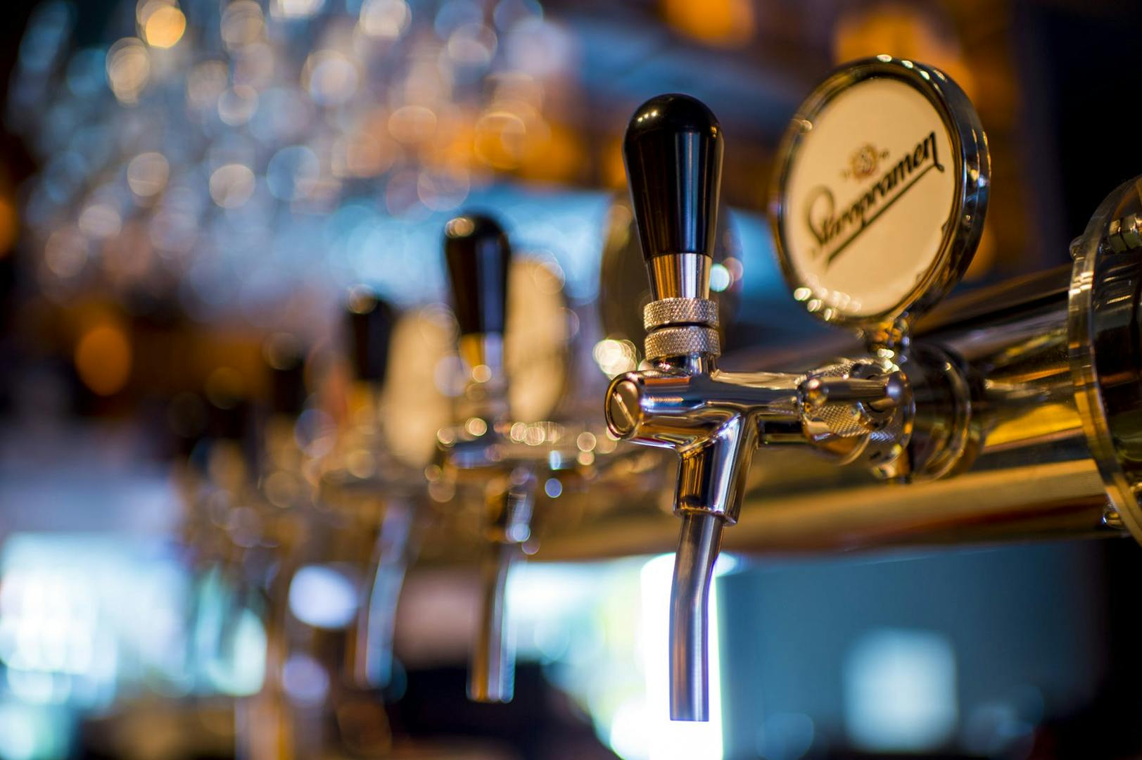 Image of beer taps.