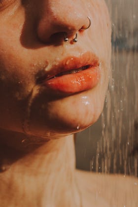 A Quick Beginner's Guide To How To Exfoliate Your Lips