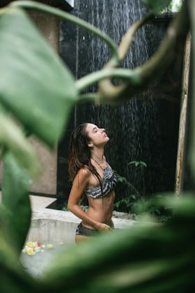 The Best Full-Body Care Routine For Soft Skin At Home