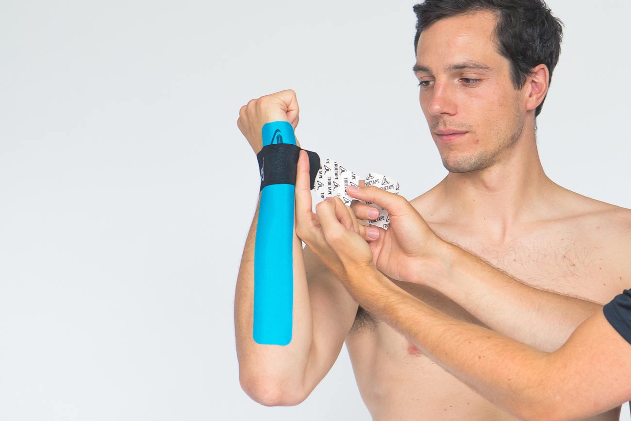 KT Tape trên cánh tay Hướng dẫn sử dụng và giảm đau hiệu quả! [Click