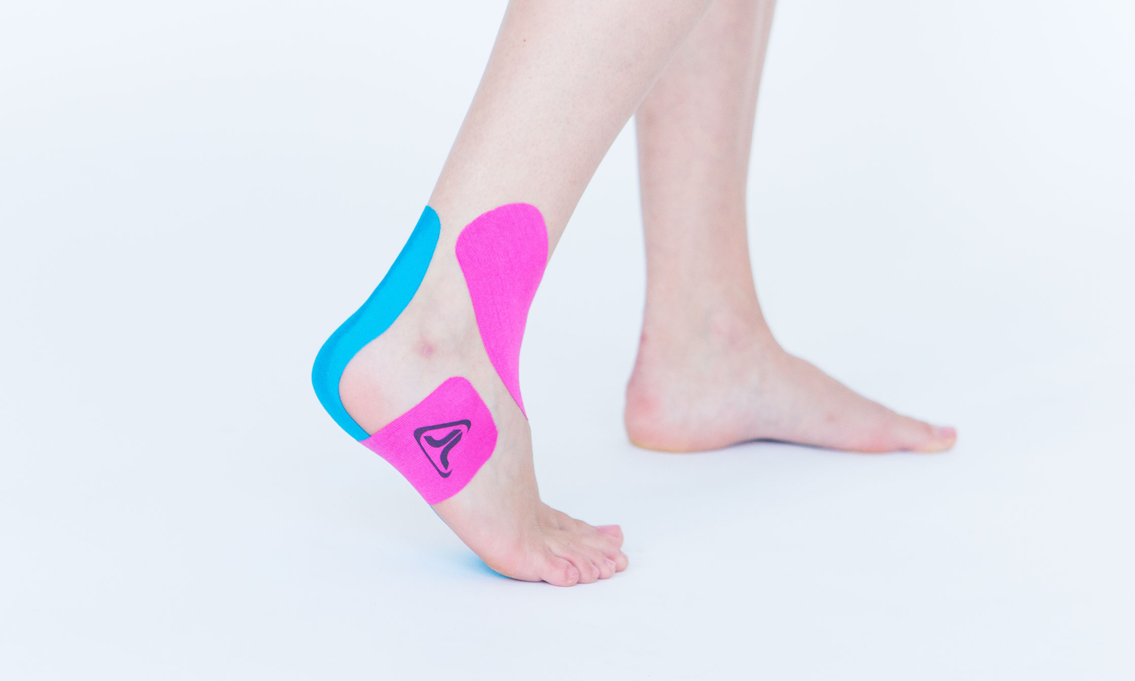 Applying athletic tape sales for plantar fasciitis