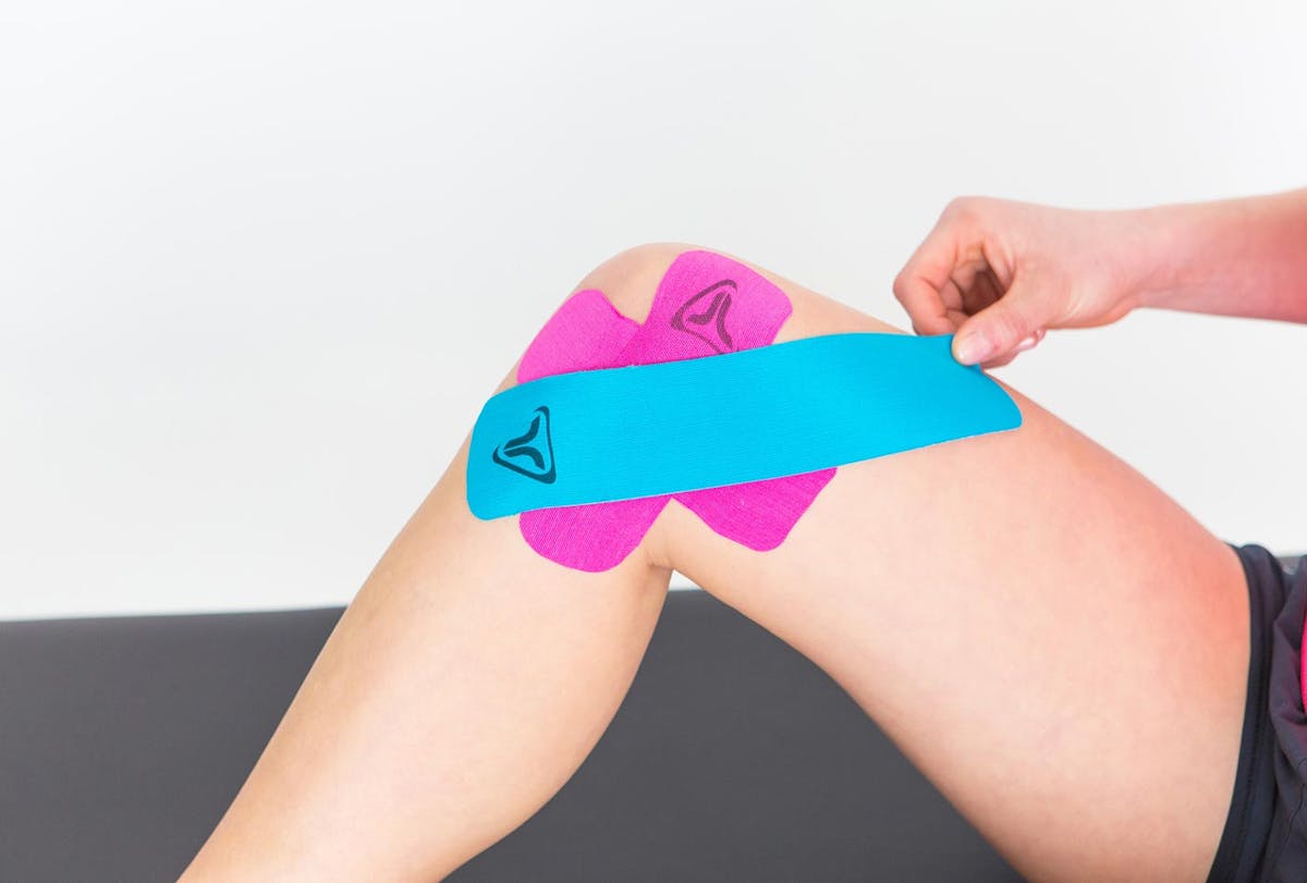 TRUETAPE: how to tape your inner knee