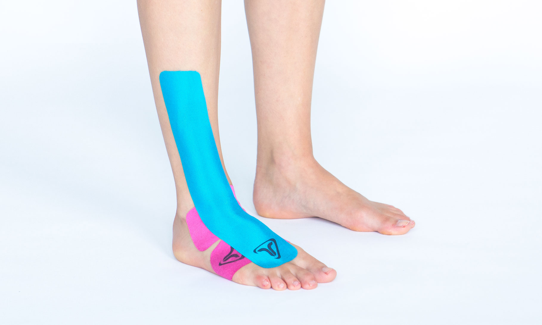 Taping feet store for heel pain